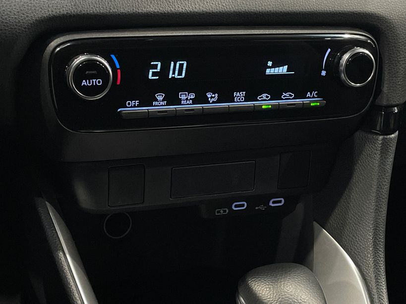 TOYOTA YARIS HYBRIDE 2025 - Photo n°17