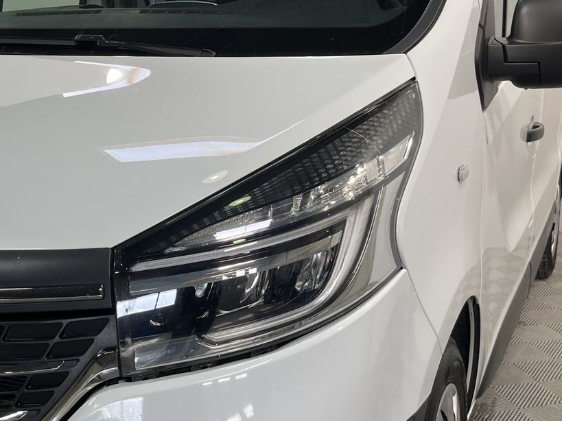 RENAULT TRAFIC FOURGON 2020 - Photo n°8