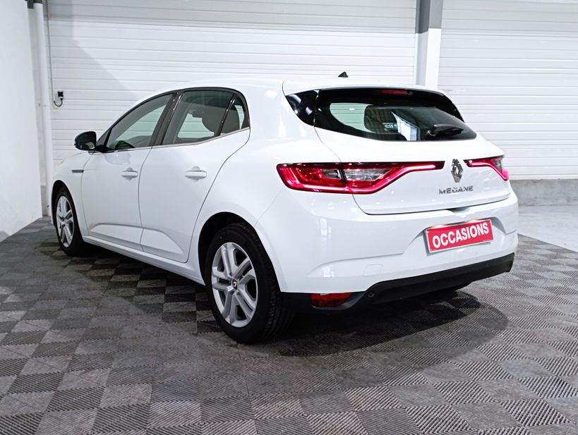 RENAULT MEGANE IV BERLINE BUSINESS 2019 - Photo n°8
