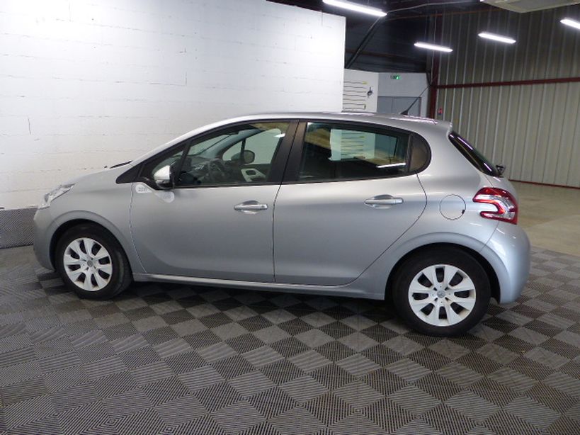 PEUGEOT 208 2014 - Photo n°23