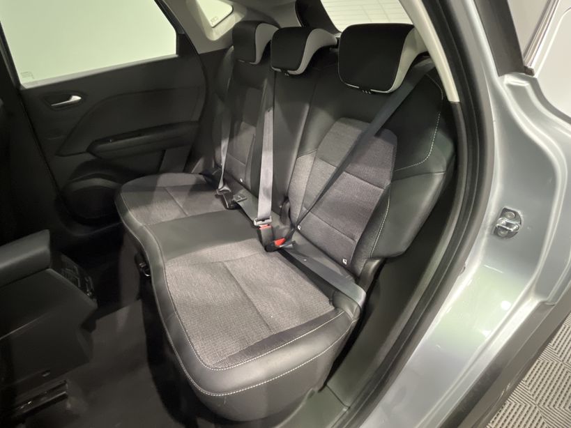 RENAULT CAPTUR 2021 - Photo n°9