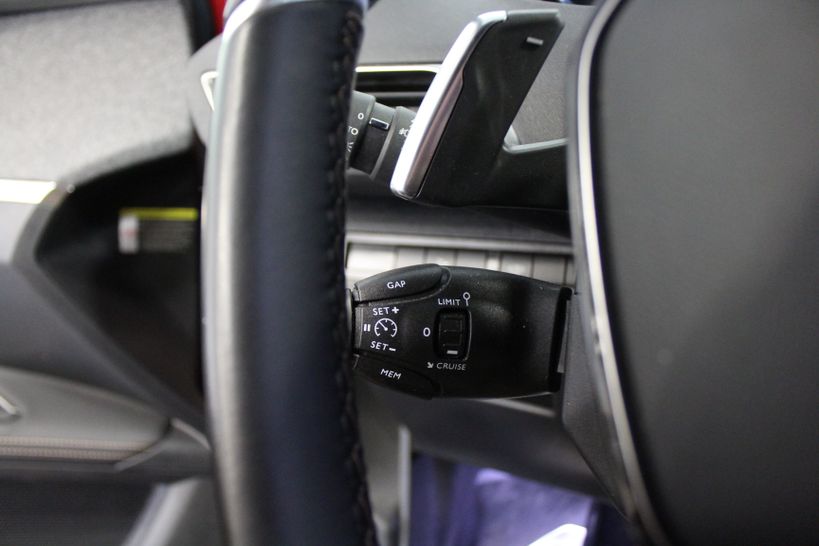 PEUGEOT 3008 2019 - Photo n°12
