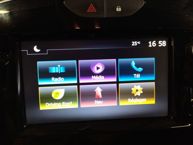 RENAULT CLIO IV 2020 - Photo n°15