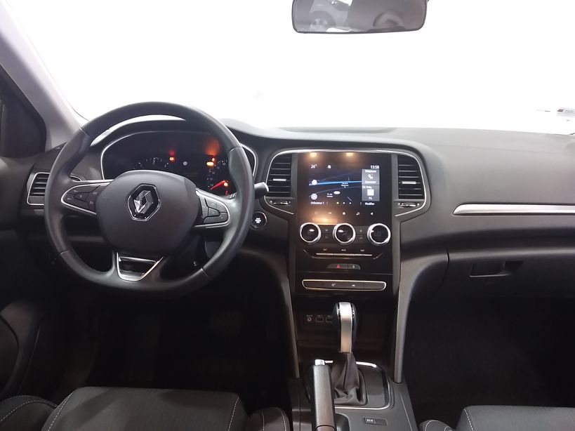 RENAULT MEGANE IV BERLINE 2022 - Photo n°9