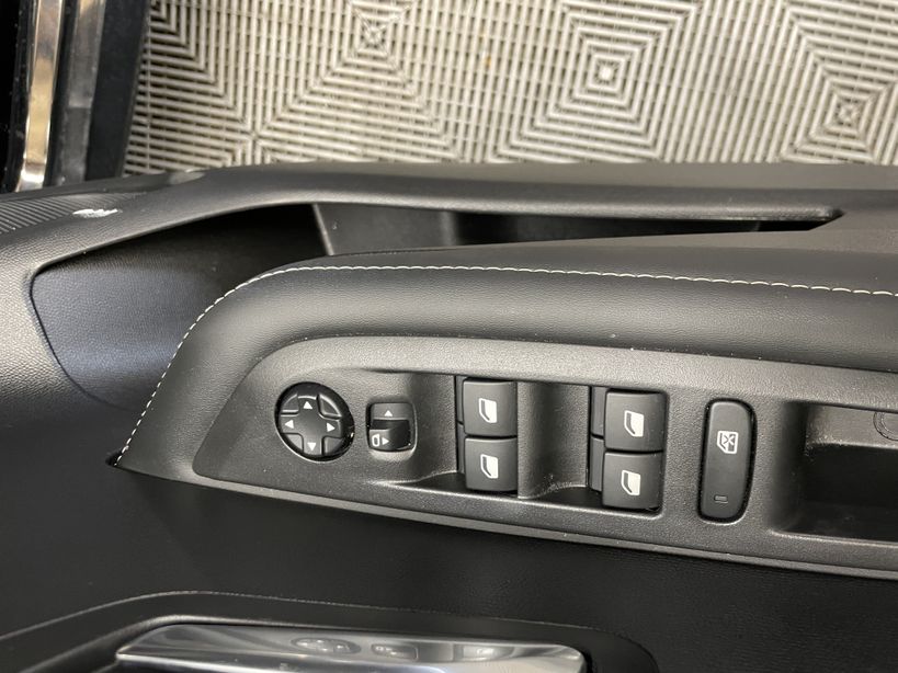 PEUGEOT 208 2024 - Photo n°12