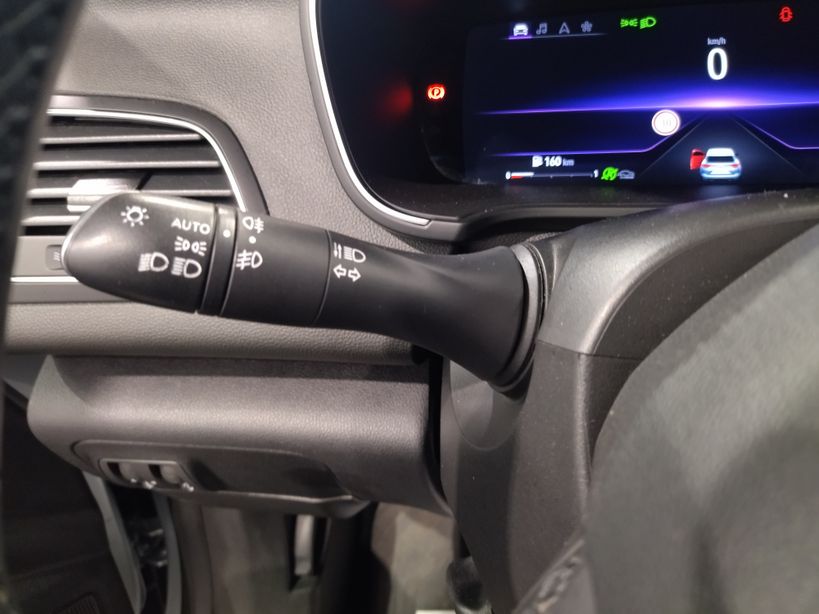 RENAULT MEGANE IV ESTATE 2022 - Photo n°15