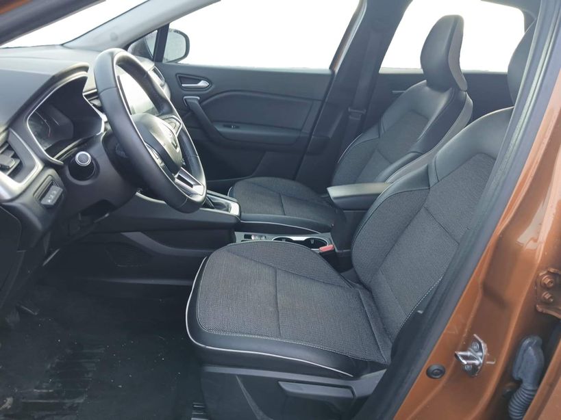 RENAULT CAPTUR 2021 - Photo n°10