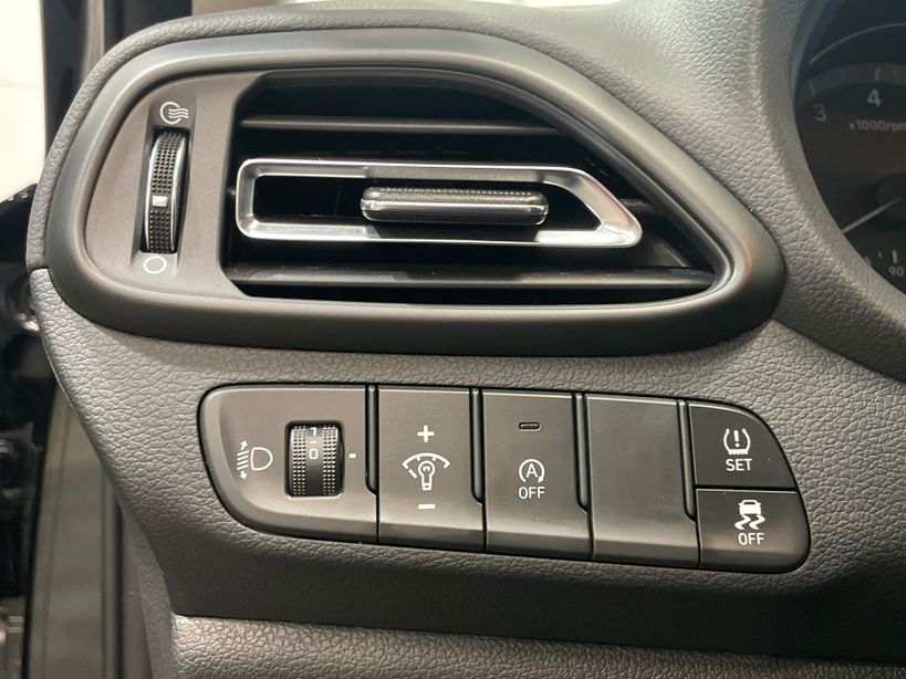 HYUNDAI i30 2024 - Photo n°22