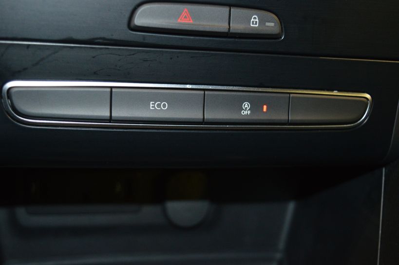 RENAULT MEGANE IV BERLINE BUSINESS 2017 - Photo n°18