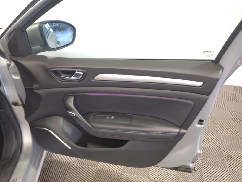 RENAULT MEGANE IV ESTATE 2019 - Photo n°7