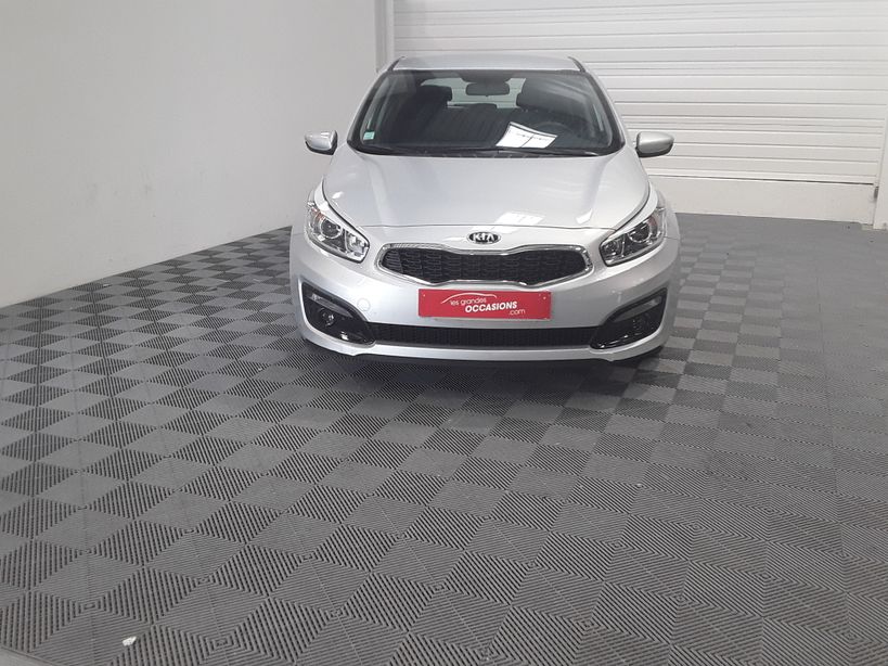 KIA CEE'D 2016 - Photo n°11