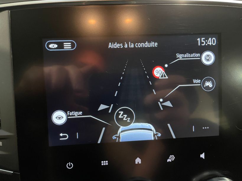 RENAULT MEGANE IV BERLINE 2022 - Photo n°21