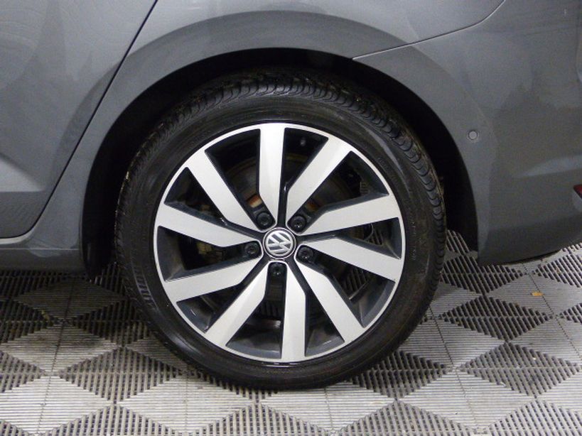 VOLKSWAGEN TOURAN 2017 - Photo n°29