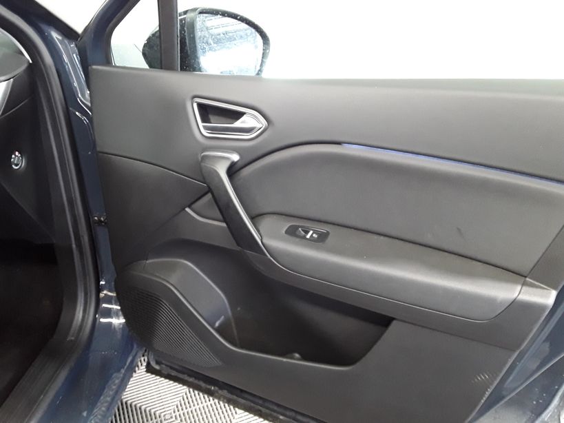RENAULT CAPTUR 2020 - Photo n°9