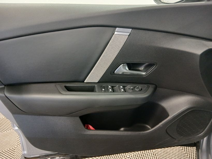 CITROEN C4 X 2023 - Photo n°8