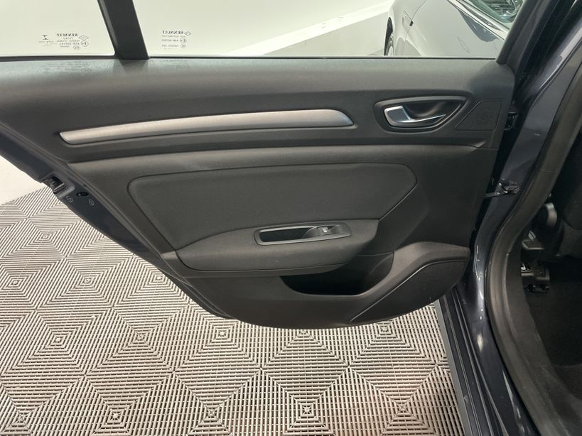 RENAULT MEGANE IV ESTATE 2021 - Photo n°22