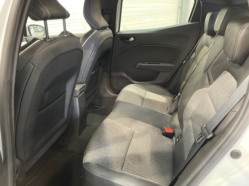 RENAULT CLIO V 2022 - Photo n°12