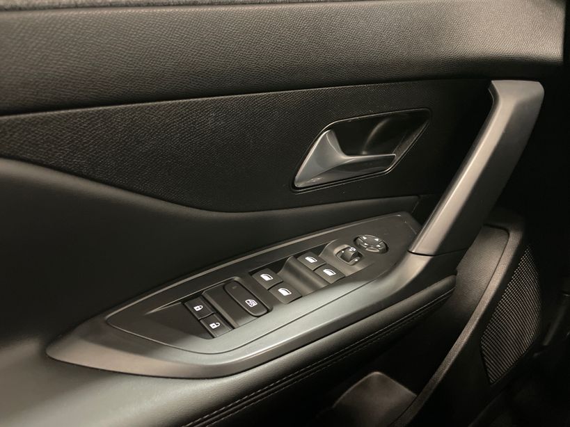 PEUGEOT 308 2023 - Photo n°22