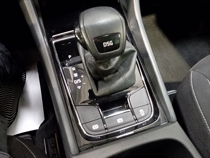 SKODA KAROQ 2022 - Photo n°24