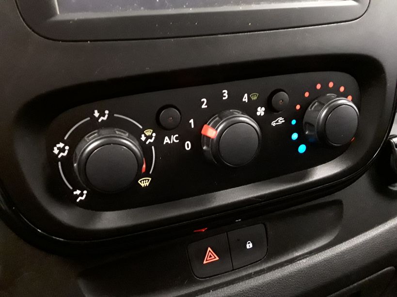 OPEL VIVARO COMBI 2017 - Photo n°20