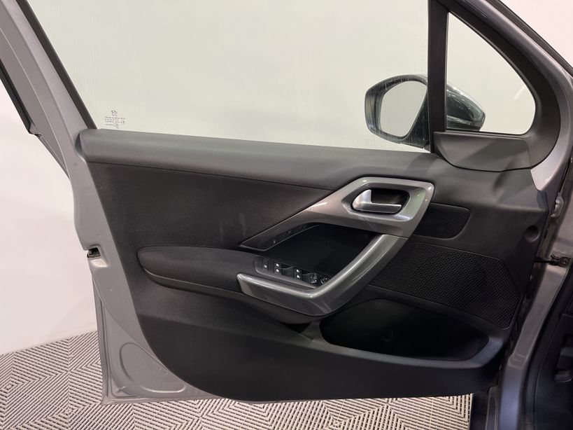 PEUGEOT 2008 2018 - Photo n°31