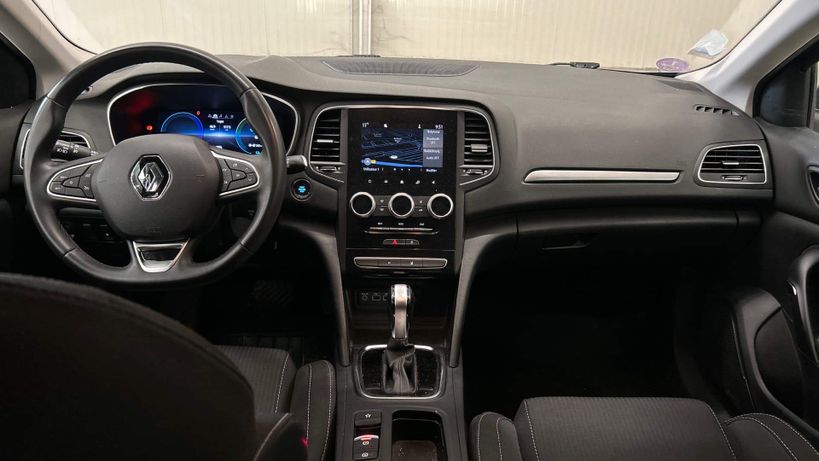 RENAULT MEGANE IV ESTATE 2021 - Photo n°10