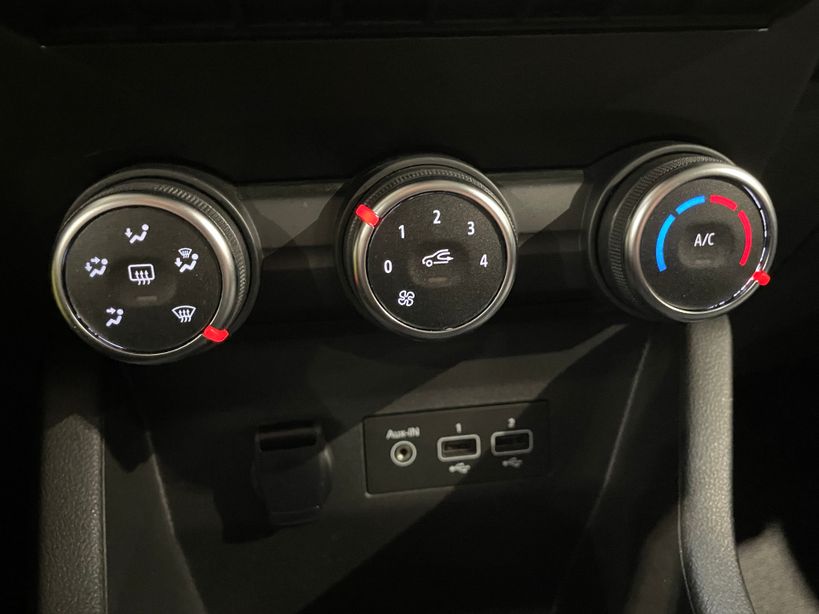 RENAULT CLIO V 2021 - Photo n°24