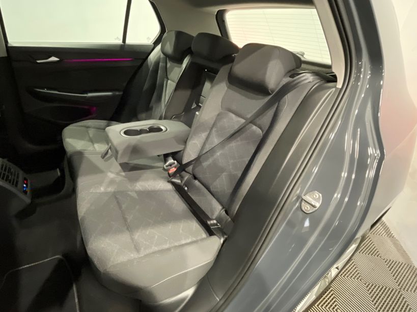 VOLKSWAGEN GOLF 2023 - Photo n°10