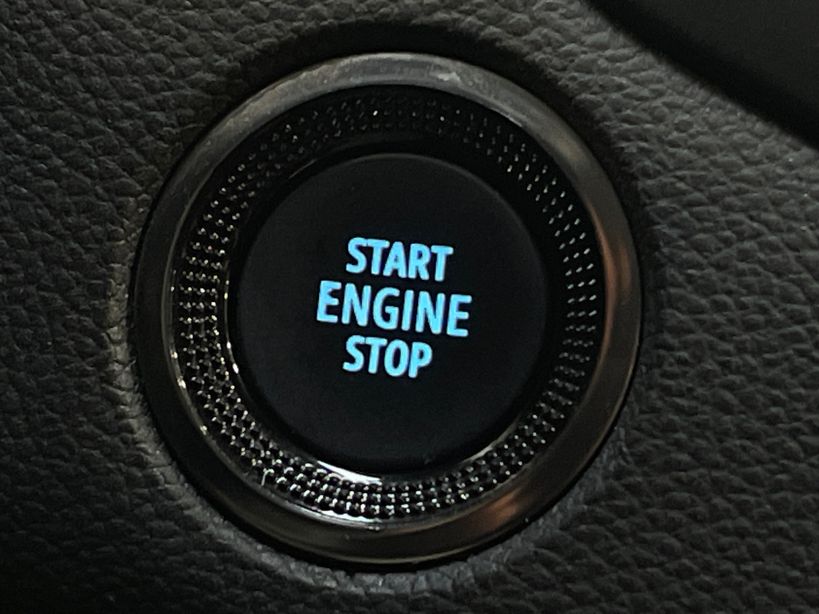 RENAULT MEGANE IV BERLINE 2021 - Photo n°31