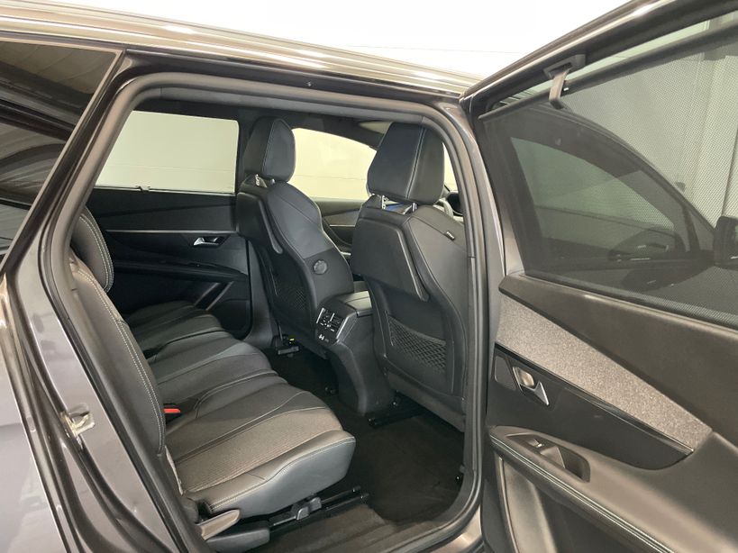 PEUGEOT 5008 2023 - Photo n°8
