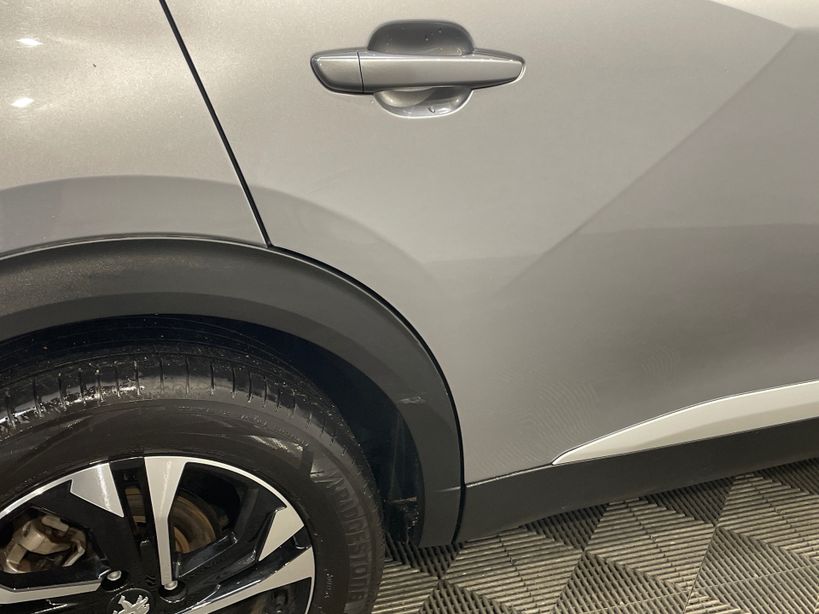 PEUGEOT 2008 2023 - Photo n°3