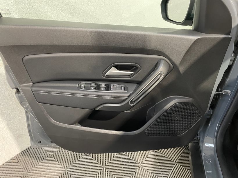 DACIA DUSTER 2023 - Photo n°33