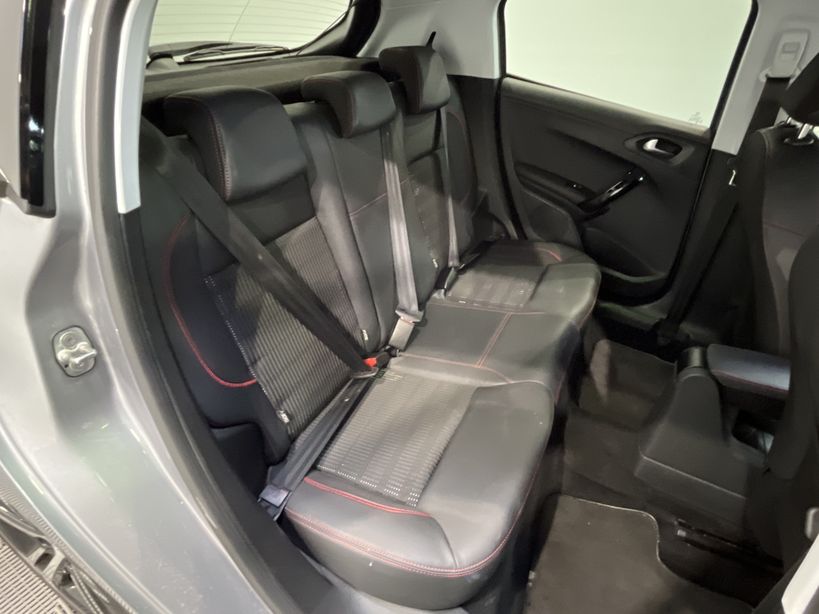 PEUGEOT 208 2019 - Photo n°37