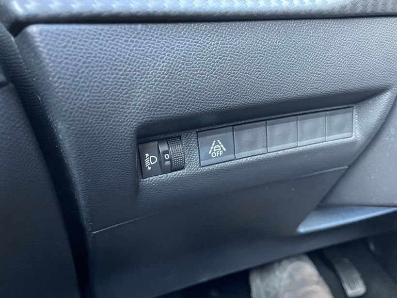 PEUGEOT 208 2023 - Photo n°31