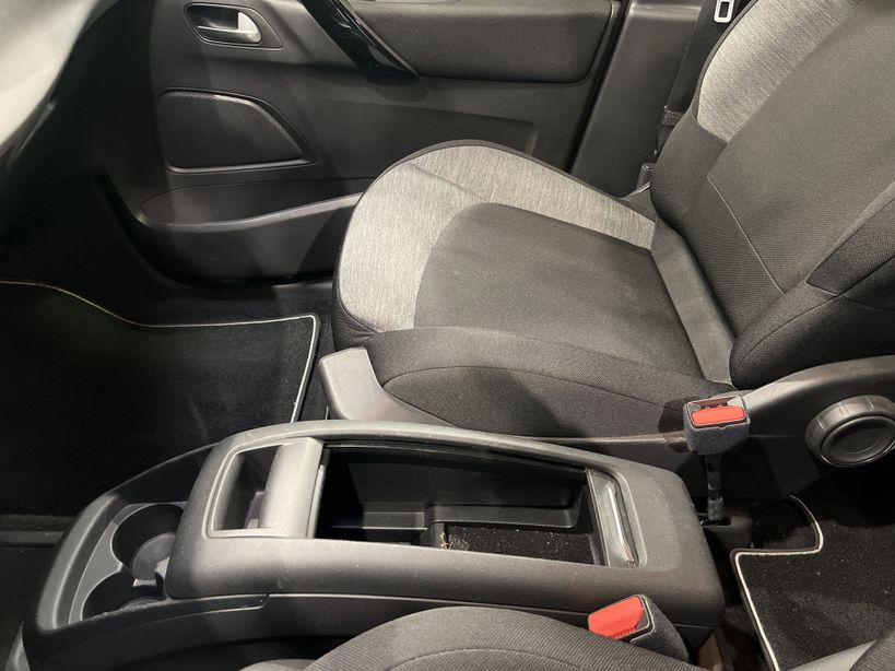 CITROEN GRAND C4 PICASSO 2017 - Photo n°20