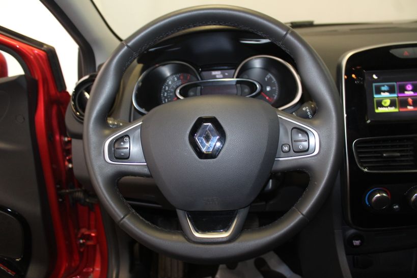RENAULT CLIO IV 2017 - Photo n°18