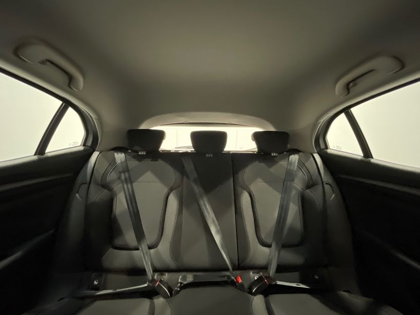 RENAULT MEGANE IV BERLINE 2023 - Photo n°43