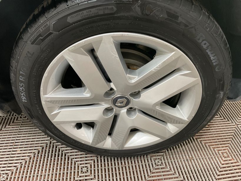 RENAULT CLIO V 2021 - Photo n°13