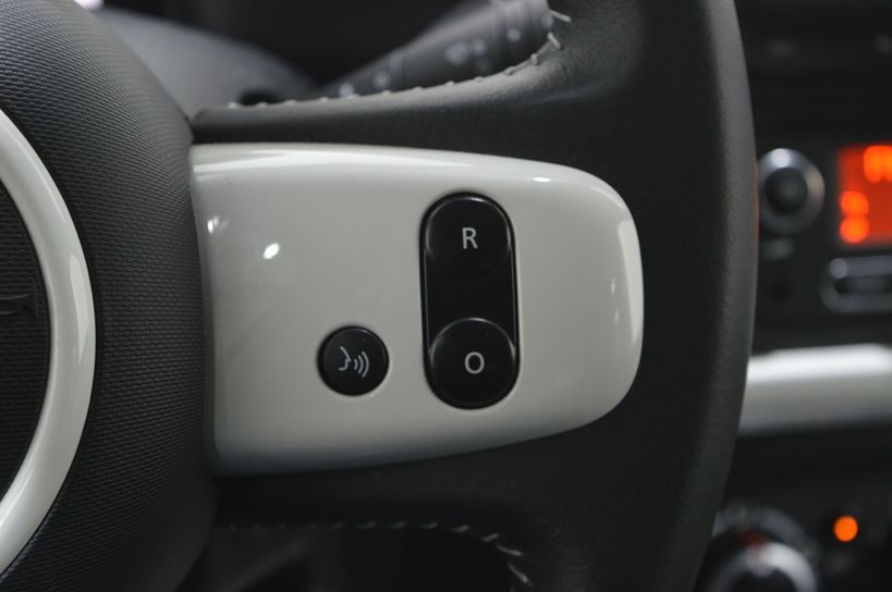 RENAULT TWINGO III 2019 - Photo n°12