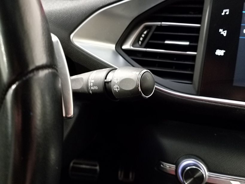 PEUGEOT 308 2020 - Photo n°27