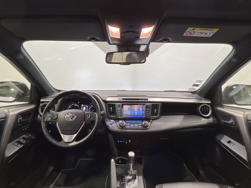 TOYOTA RAV4 HYBRIDE RC18 PRO 2019 - Photo n°30