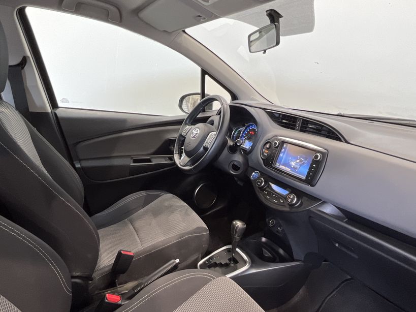 TOYOTA YARIS HYBRIDE 2015 - Photo n°20