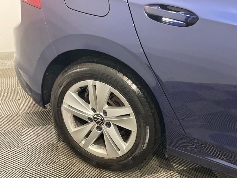 VOLKSWAGEN GOLF 2023 - Photo n°21