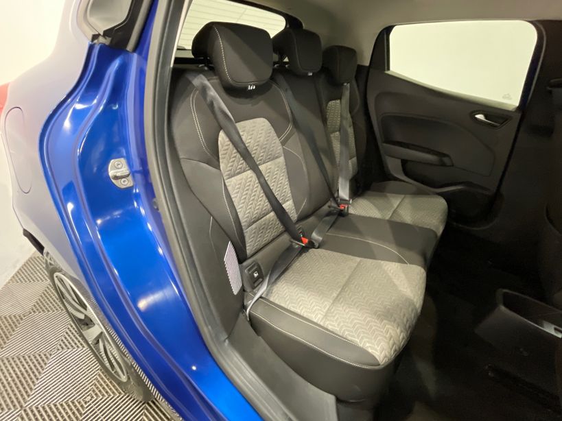 RENAULT CLIO V 2023 - Photo n°37