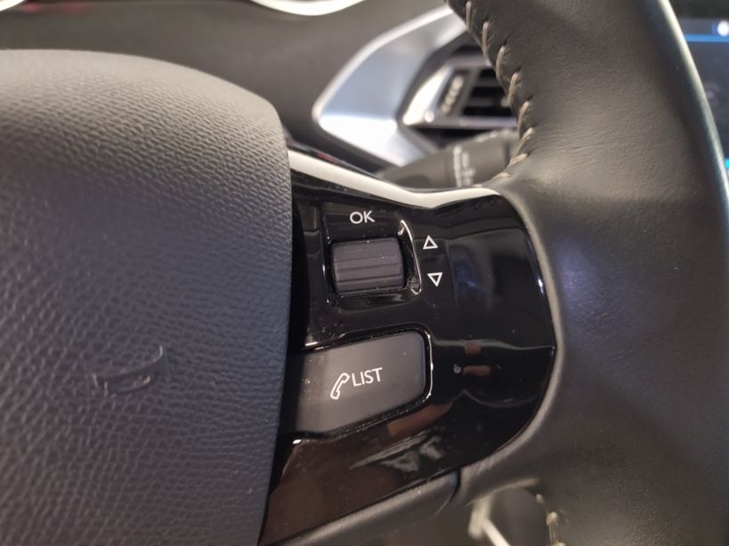 PEUGEOT 308 2020 - Photo n°27