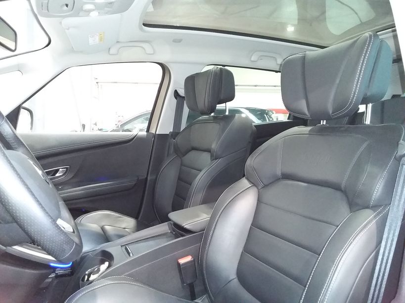 RENAULT GRAND SCENIC IV 2018 - Photo n°8
