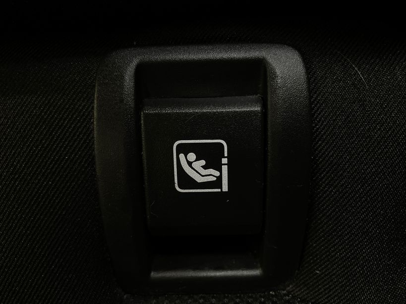 RENAULT MEGANE IV ESTATE 2022 - Photo n°39