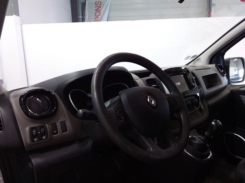 RENAULT TRAFIC FOURGON 2019 - Photo n°13