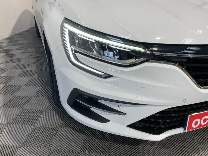 RENAULT MEGANE IV BERLINE 2021 - Photo n°4