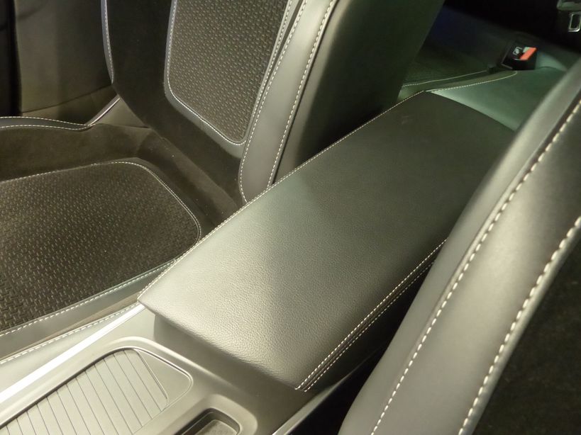 RENAULT MEGANE IV BERLINE 2021 - Photo n°21